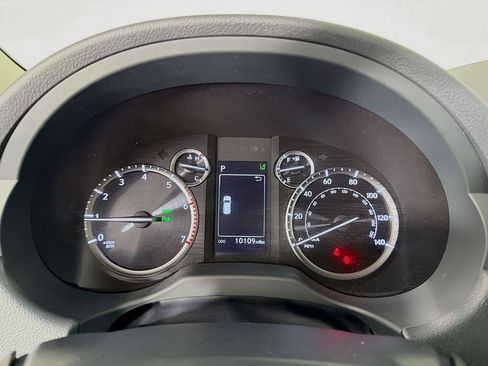 Used 2023 Lexus GX 460 Premium w/ Premium Package AWD/4WD image 18