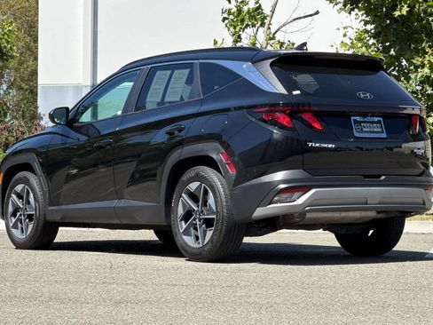 Used 2025 Hyundai Tucson SEL FWD image 6