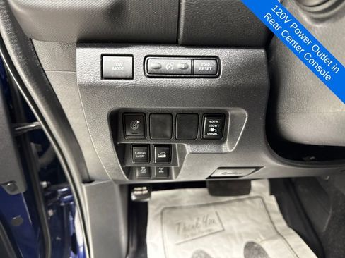 Used 2023 Nissan Frontier PRO-4X w/ Pro-4X Premium Package image 21