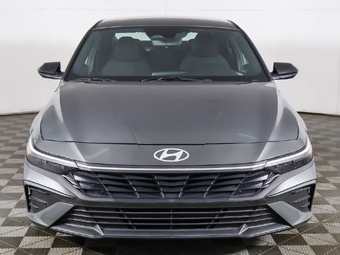 Used 2025 Hyundai Elantra Sport FWD image 10
