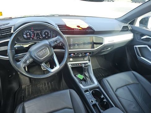 Used 2020 Audi Q3 2.0T Premium w/ Convenience Package AWD/4WD image 14