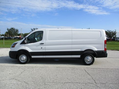 New 2025 Ford Transit 150 Low Roof AWD image 4