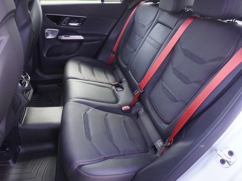 Used 2024 Mercedes-Benz GLC 43 AMG 4MATIC image 30