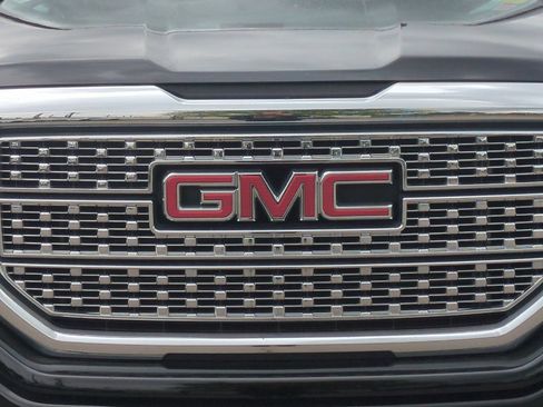 Used 2018 GMC Sierra 1500 Denali w/ Denali Ultimate Package AWD/4WD image 44