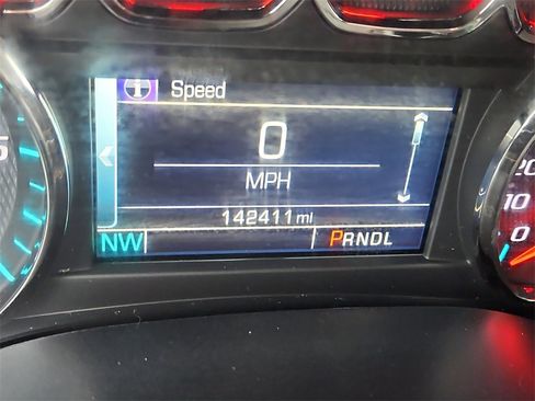 Used 2017 Chevrolet Silverado 1500 LT w/ All Star Edition image 13