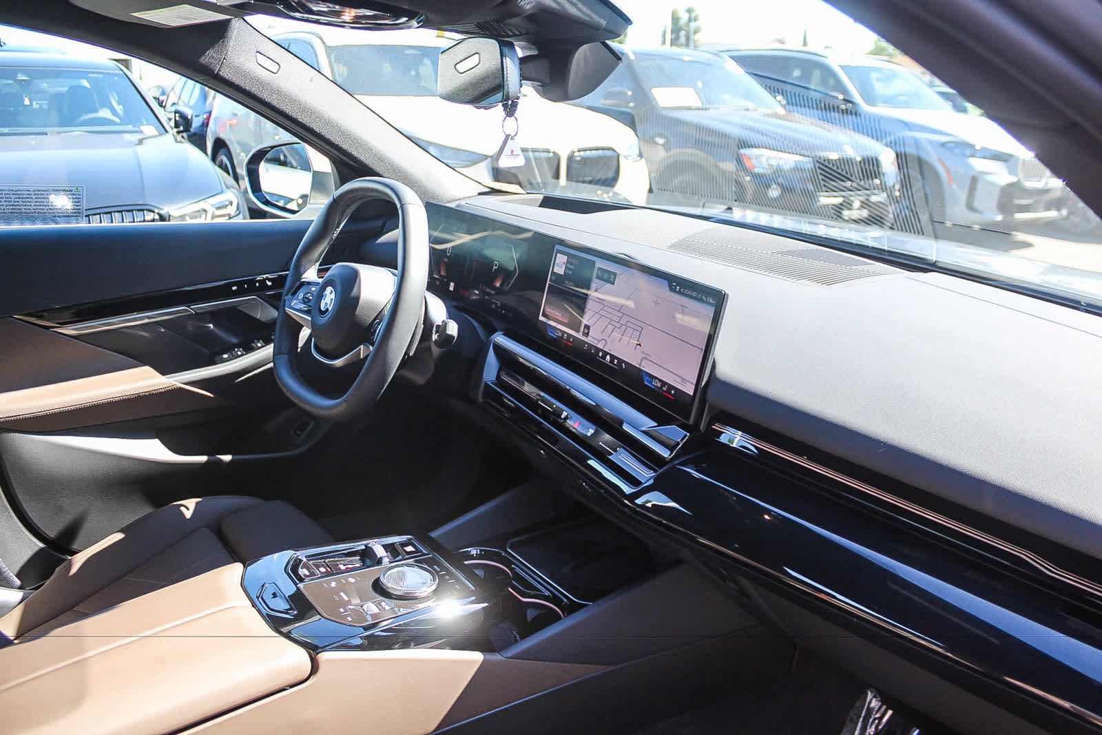 Used 2026 BMW 530i w/ Premium Package RWD image 16