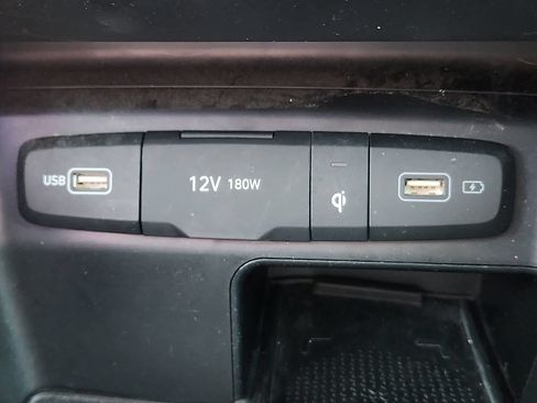 Used 2022 Hyundai Santa Cruz SEL Premium AWD/4WD image 18