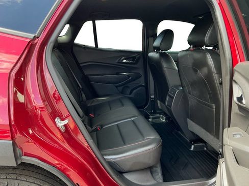Used 2025 Chevrolet Trax RS w/ Driver Confidence Package FWD image 23