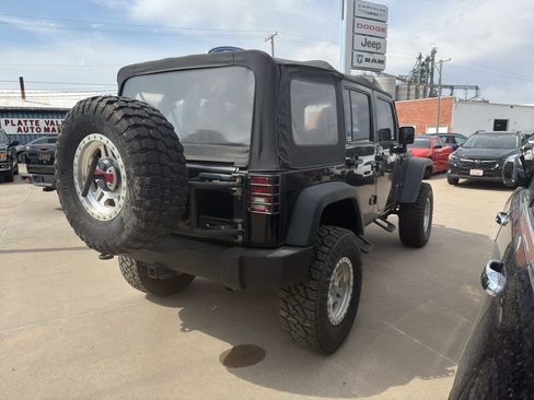 Used 2014 Jeep Wrangler Unlimited Sport w/ Connectivity Group AWD/4WD image 3