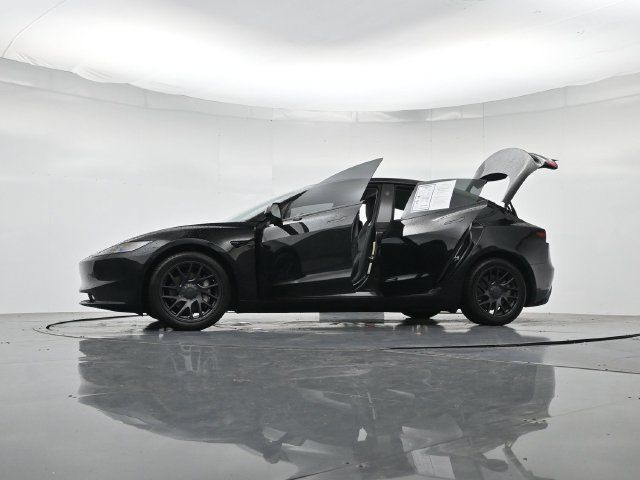 Used 2024 Tesla Model 3 Long Range AWD/4WD image 51