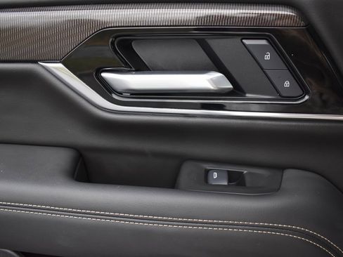 Certified 2025 GMC Yukon Elevation image 14