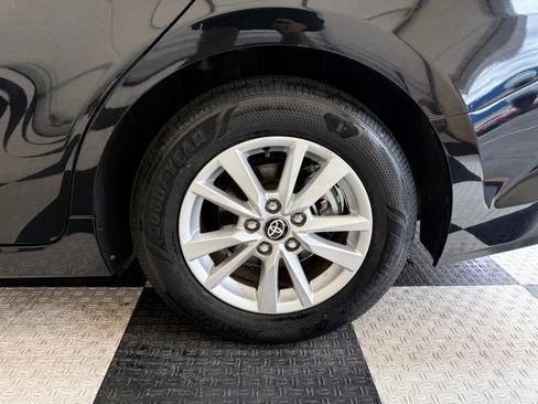 Used 2025 Toyota Camry LE FWD image 11