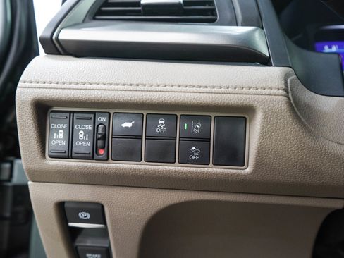 Used 2018 Honda Odyssey EX-L image 27