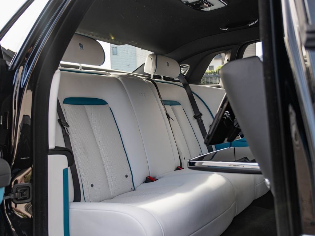 New 2026 Rolls-Royce Ghost Black Badge AWD/4WD image 33