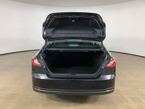 Used 2025 Toyota Camry LE image 12