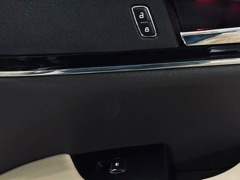 Used 2022 Lincoln Nautilus Reserve image 18