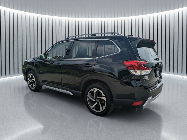 Used 2022 Subaru Forester Touring AWD/4WD image 6