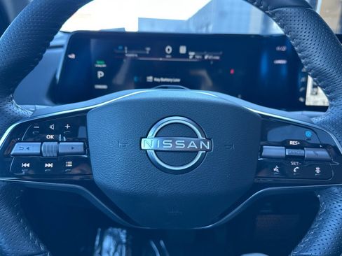 Used 2023 Nissan Ariya FWD image 36