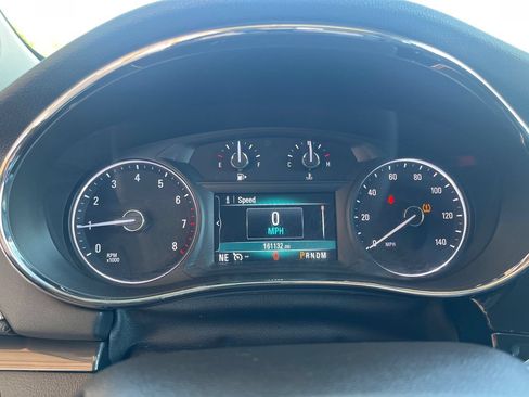 Used 2018 Buick Encore Essence FWD image 11