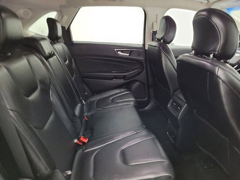Used 2019 Ford Edge Titanium w/ Cold Weather Package AWD/4WD image 19