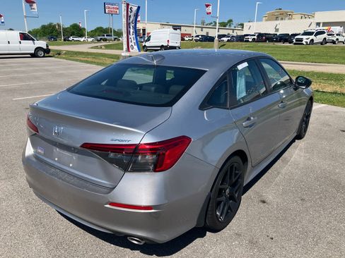 Used 2023 Honda Civic Sport image 7