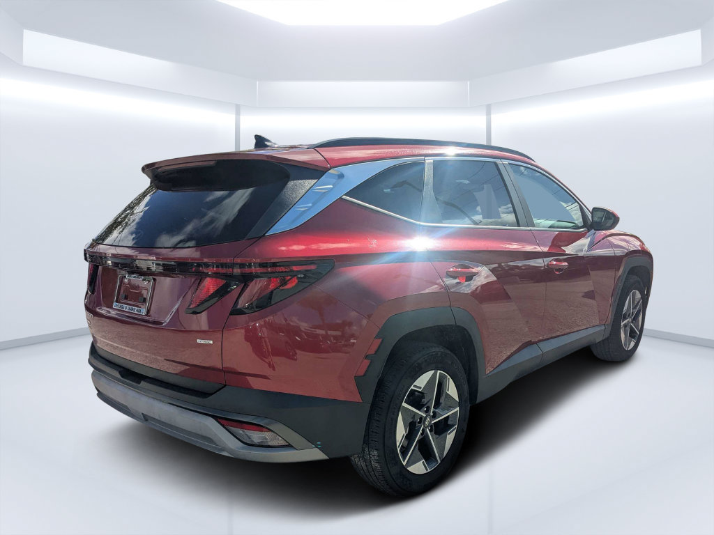 Certified 2025 Hyundai Tucson SEL AWD/4WD image 3