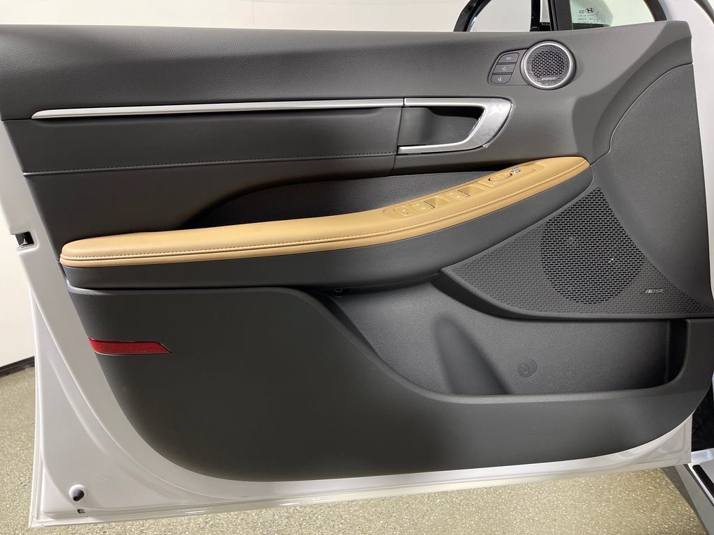 New 2026 Hyundai Sonata Limited FWD image 19