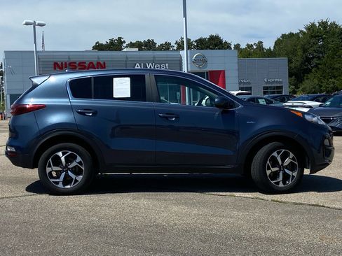 Used 2020 Kia Sportage LX AWD/4WD image 2