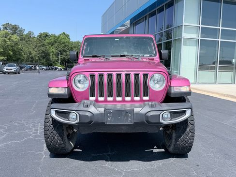 Used 2022 Jeep Wrangler Unlimited Sahara w/ Cold Weather Group AWD/4WD image 3