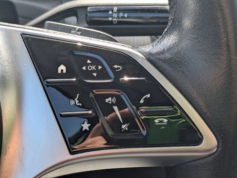 Certified 2022 Mercedes-Benz C 300 Sedan w/ Exclusive Trim Package image 12