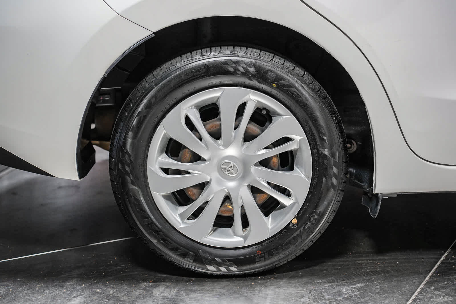 Certified 2019 Toyota Yaris L FWD image 7