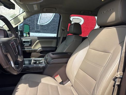 Used 2016 GMC Sierra 2500 Denali w/ Duramax Plus Package image 11