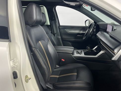 Used 2024 MAZDA CX-90 Plug-In Hybrid w/ Premium Plus image 34