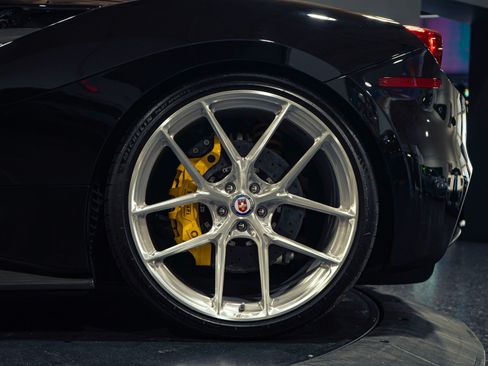 Used 2016 Ferrari 488 Spider RWD image 12