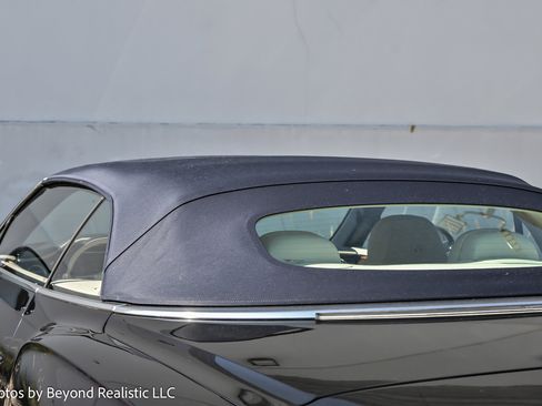 Used 2020 Bentley Continental GT image 28