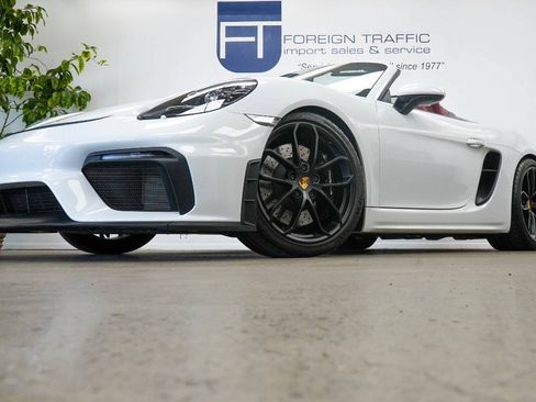 Used 2020 Porsche 718 Boxster Spyder RWD image 50