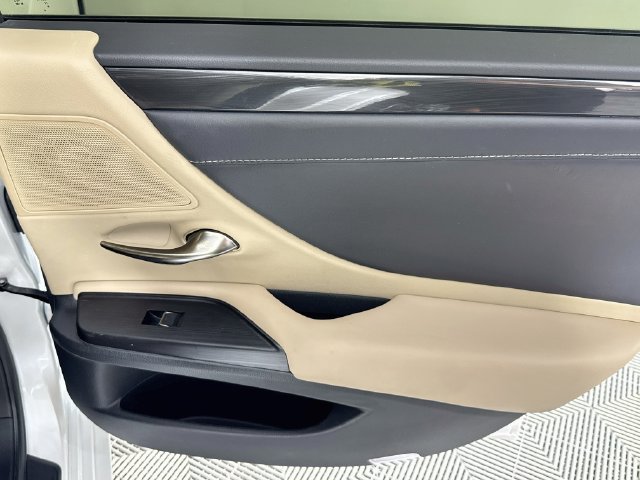 Used 2021 Lexus ES 350 w/ Accessory Package 2 FWD image 25