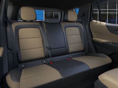 New 2026 Chevrolet Equinox ACTIV FWD image 17