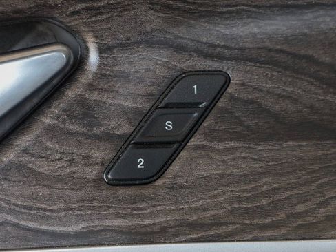 Used 2022 Jeep Grand Cherokee Limited image 28