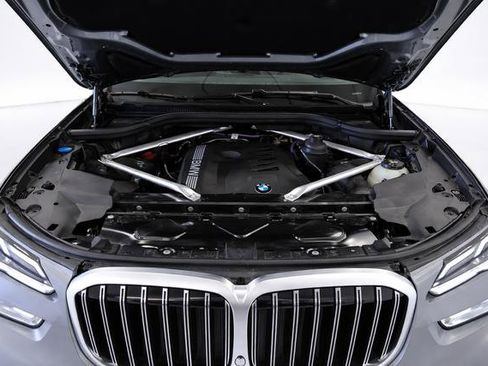 Used 2026 BMW X7 xDrive40i image 8