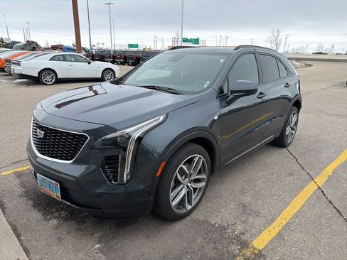 Used 2020 Cadillac XT4 Sport image 4