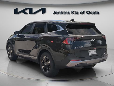 New 2026 Kia Sportage LX w/ LX Convenience Package image 3