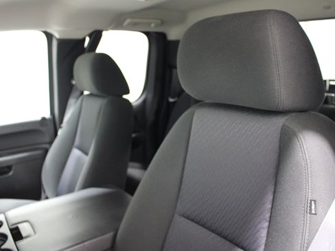 Used 2011 GMC Sierra 1500 SLE w/ Power Tech Package AWD/4WD image 4