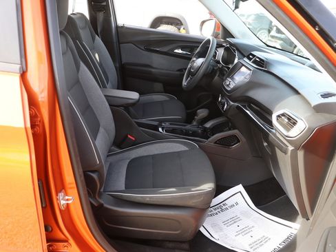 Used 2023 Chevrolet TrailBlazer LT image 31