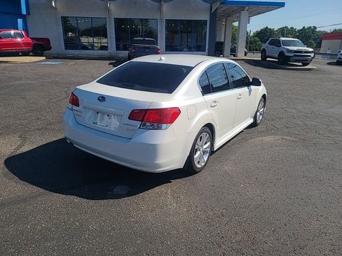 Used 2014 Subaru Legacy 2.5i Premium AWD/4WD image 5