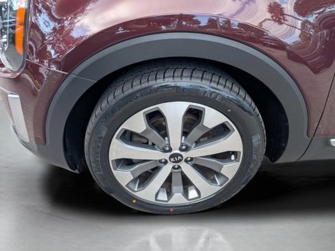 Used 2020 Kia Telluride S w/ S 8 Passenger Seating Package image 15