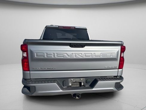 Used 2023 Chevrolet Silverado 1500 Custom AWD/4WD image 10