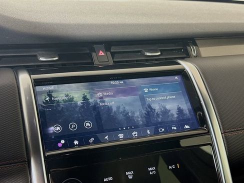 Used 2020 Land Rover Discovery Sport SE R-Dynamic image 16