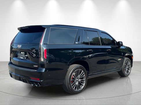 Used 2023 Cadillac Escalade V AWD/4WD image 5