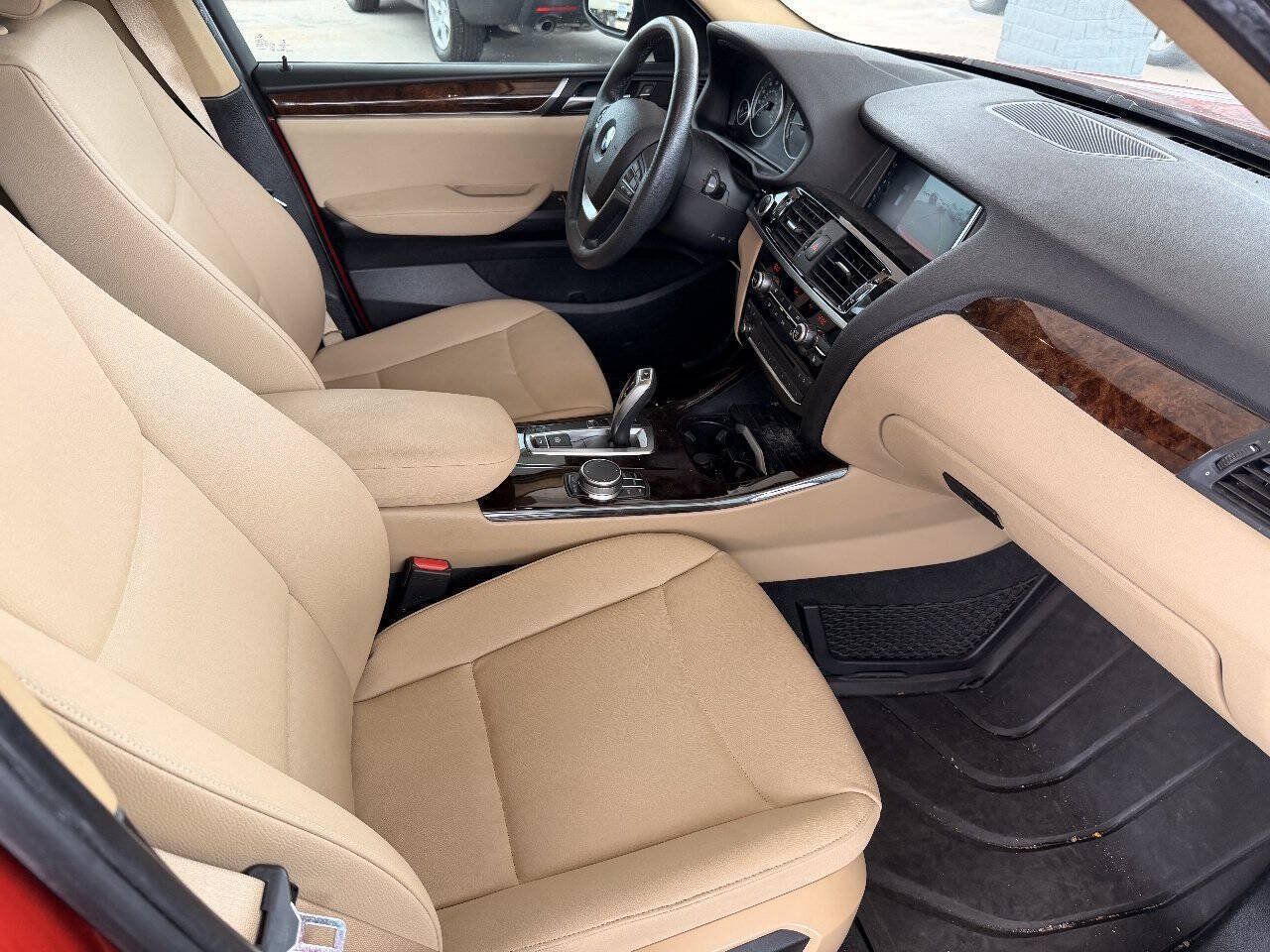 Used 2017 BMW X3 sDrive28i RWD image 10
